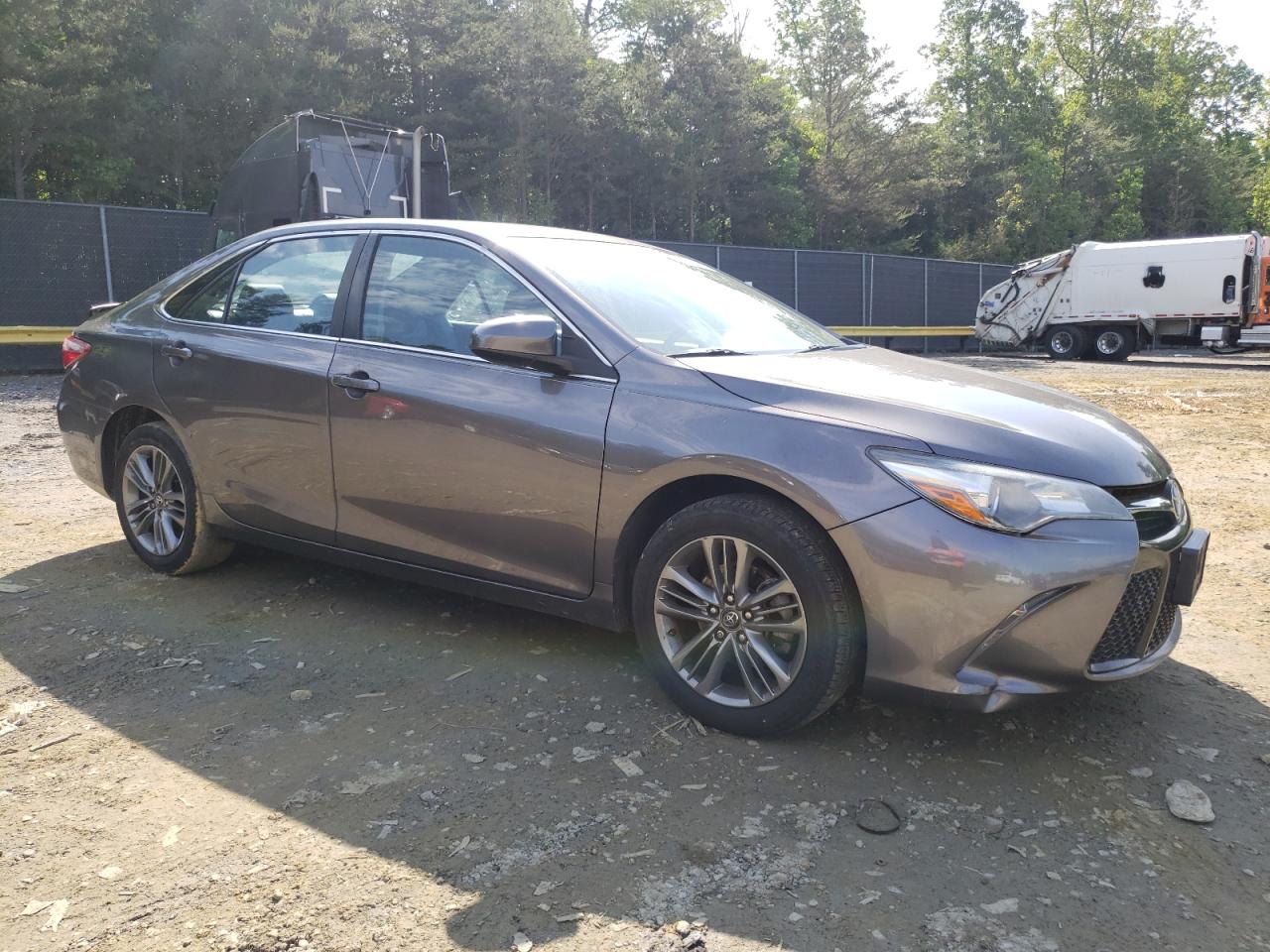 4T1BF1FK8HU416724 2017 Toyota Camry Le