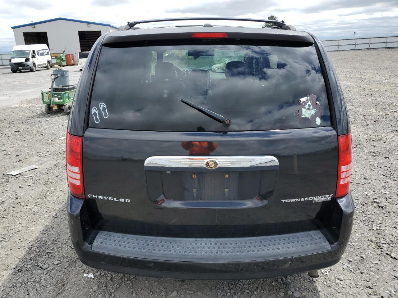 2A4RR5D14AR332943 2010 Chrysler Town & Country Touring