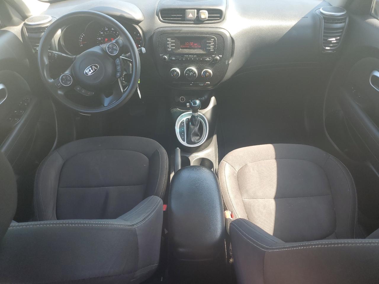 KNDJN2A21G7298559 2016 Kia Soul