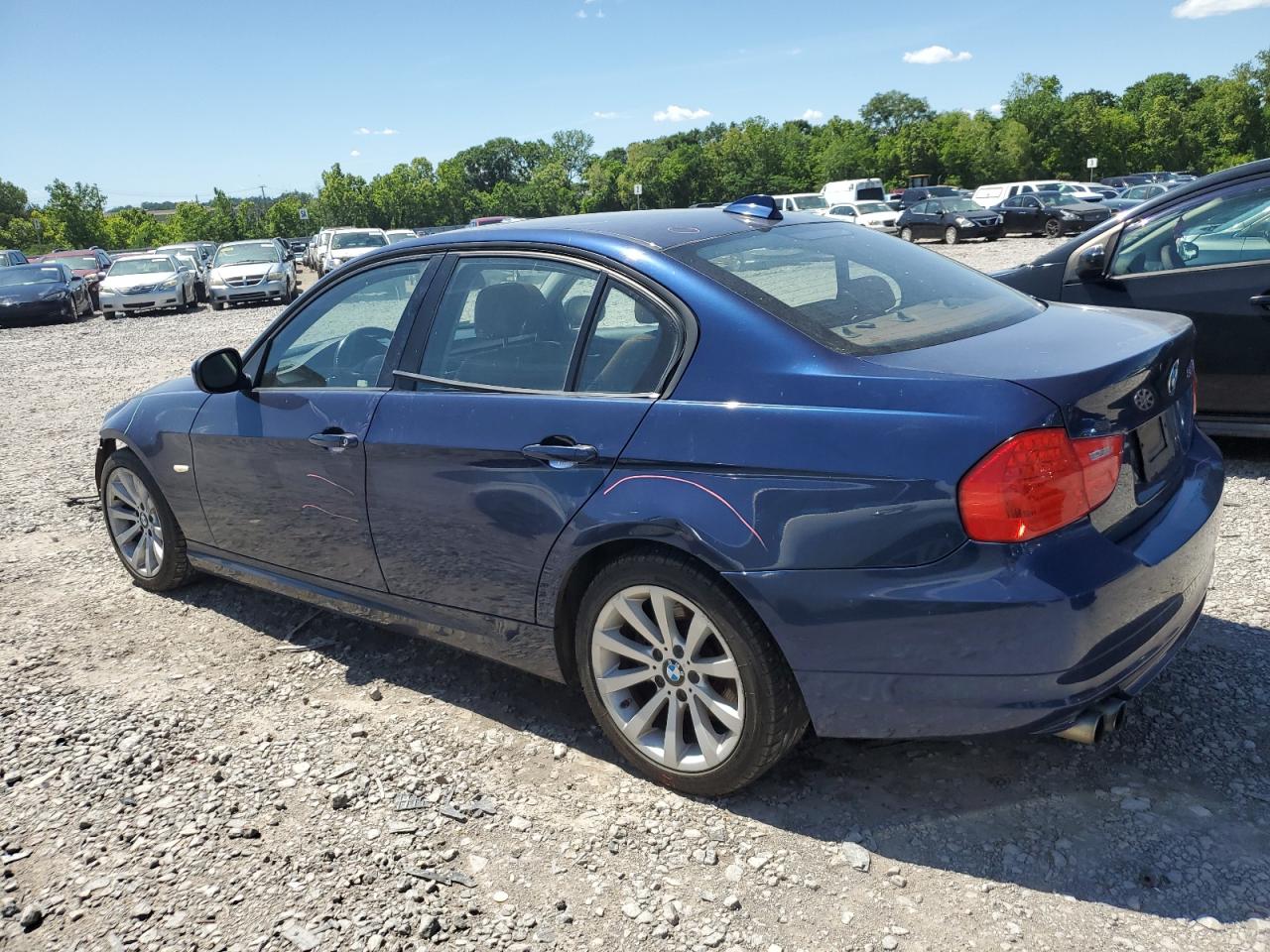 WBAPH7C58BE131445 2011 BMW 328 I