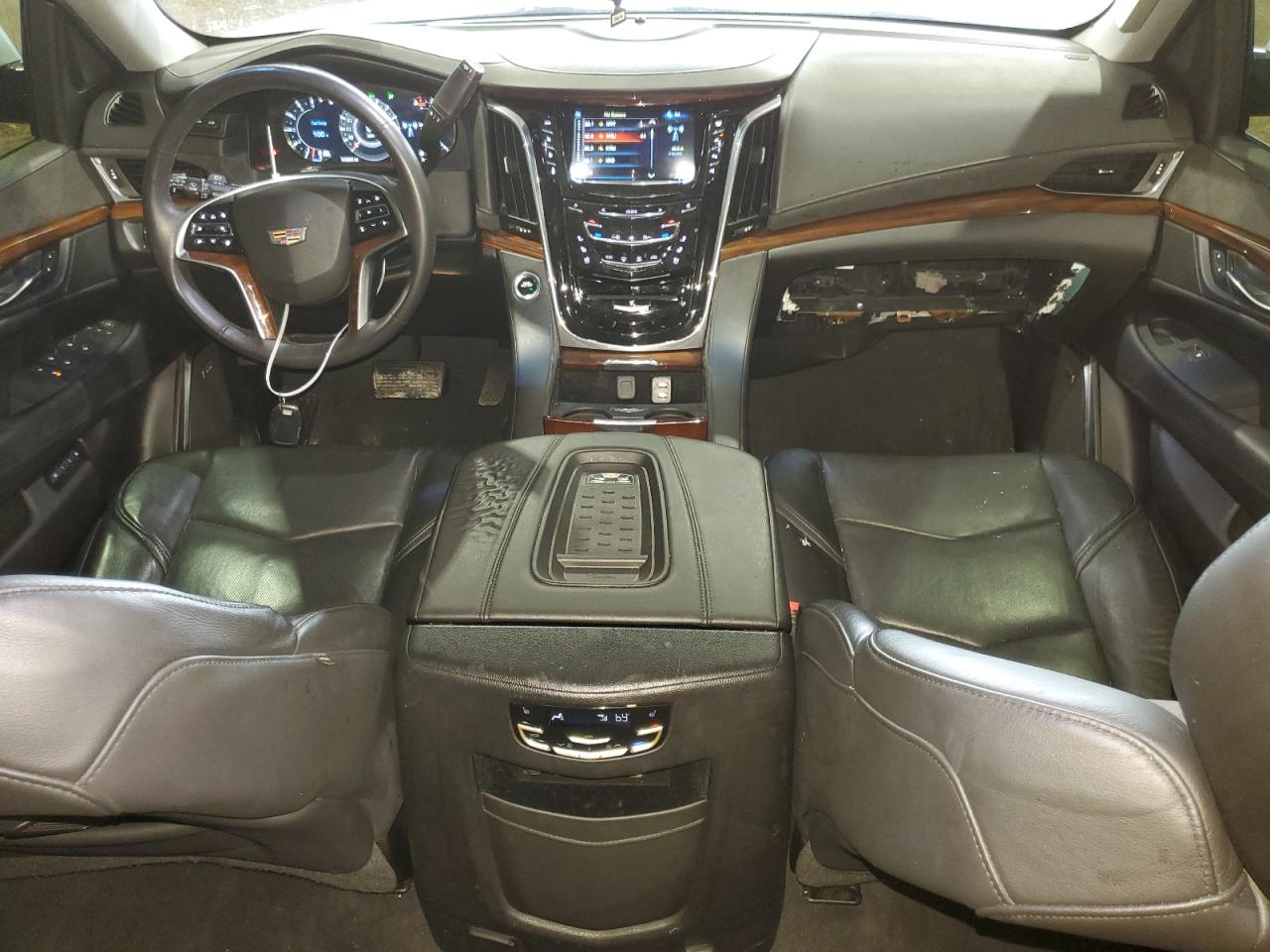 1GYS4BKJ8HR392452 2017 Cadillac Escalade Luxury