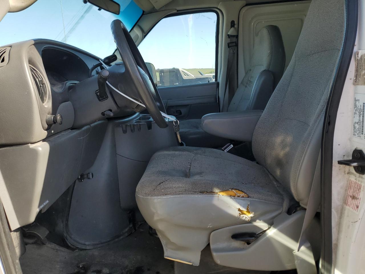 1FTNE24W64HA11996 2004 Ford Econoline E250 Van