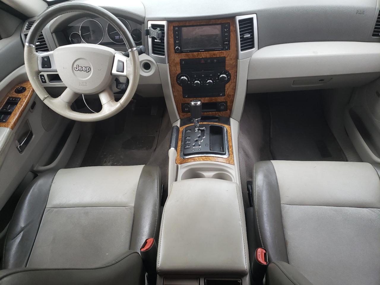 1J4PR5GK6AC143005 2010 Jeep Grand Cherokee Limited