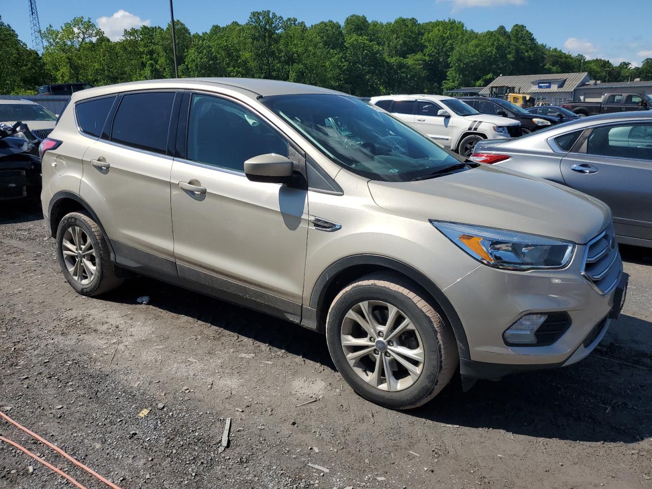 1FMCU9GD3HUE82350 2017 Ford Escape Se