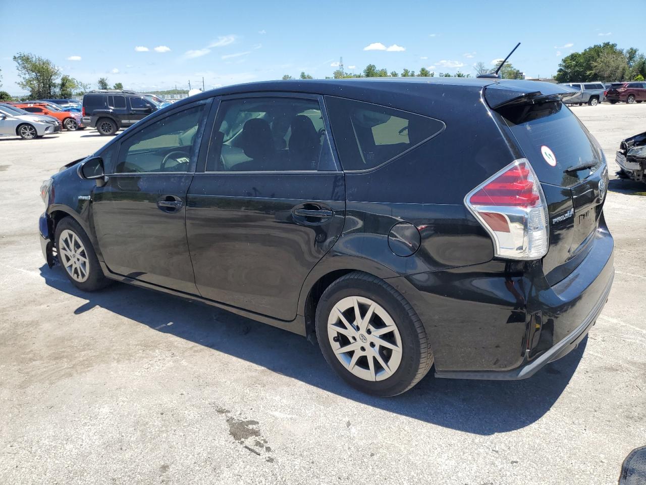 JTDZN3EU2FJ026124 2015 Toyota Prius V