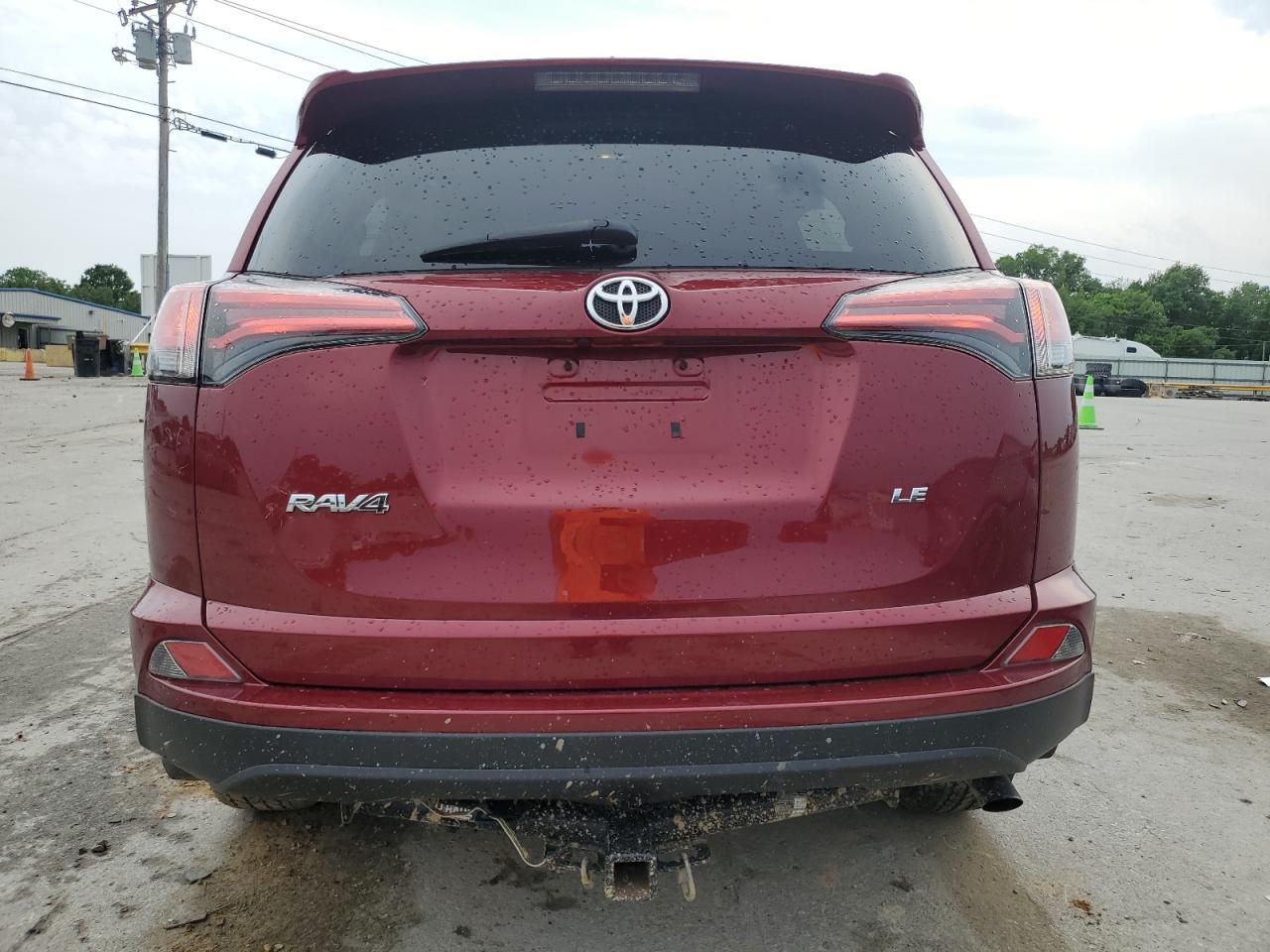 2T3ZFREVXJW509444 2018 Toyota Rav4 Le