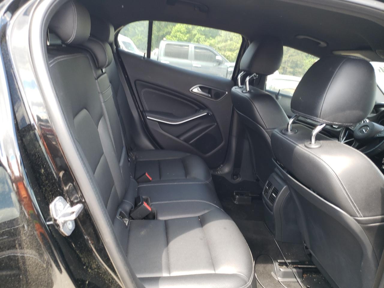 WDCTG4GB8KU009106 2019 Mercedes-Benz Gla 250 4Matic