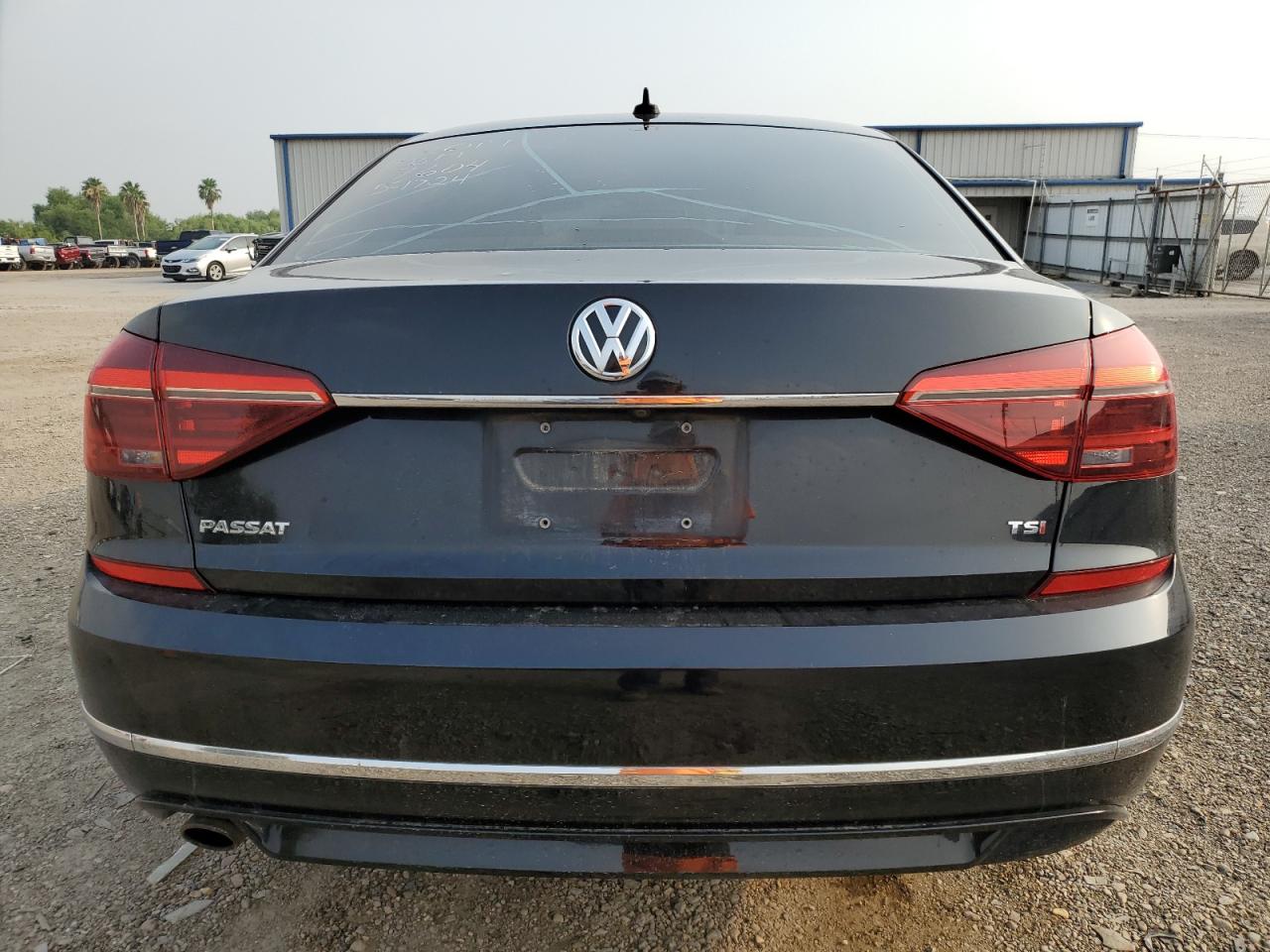 1VWDT7A33HC017604 2017 Volkswagen Passat R-Line