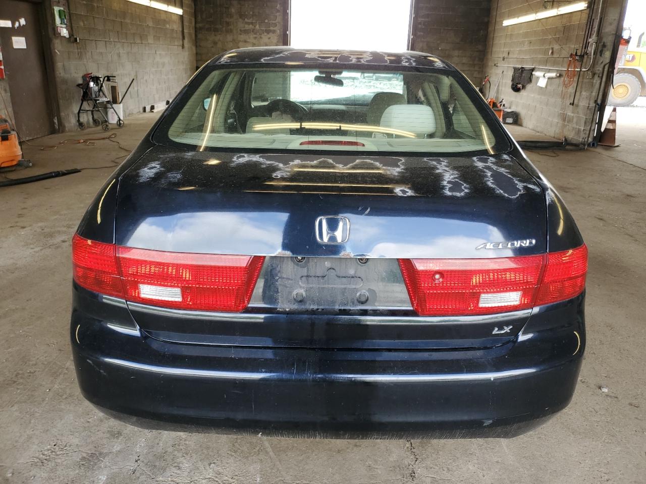 1HGCM56445A048337 2005 Honda Accord Lx