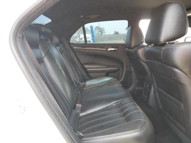 2019 Chrysler 300 S VIN: 2C3CCABG5KH697835 Lot: 54630564