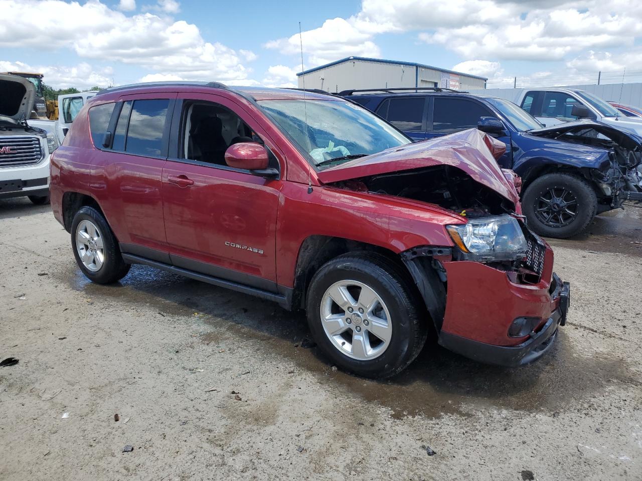 2016 Jeep Compass Latitude vin: 1C4NJCEA1GD709948