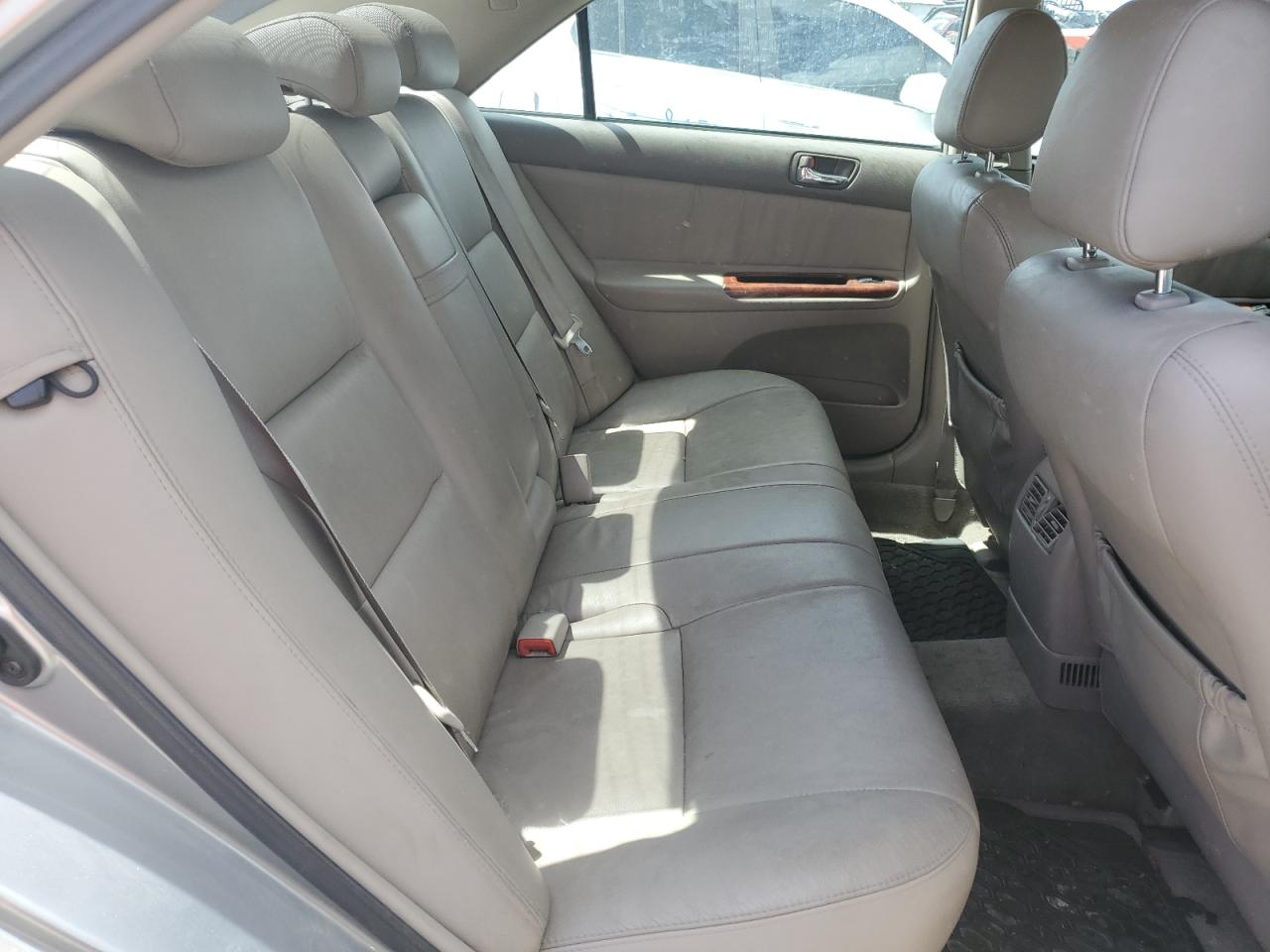 4T1BF30K55U618257 2005 Toyota Camry Le