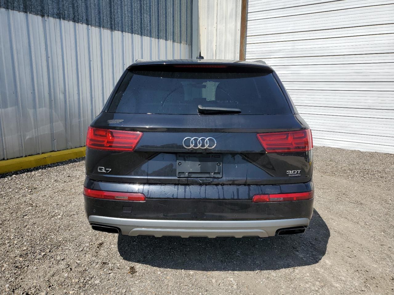 2017 Audi Q7 Premium Plus vin: WA1LAAF73HD023243