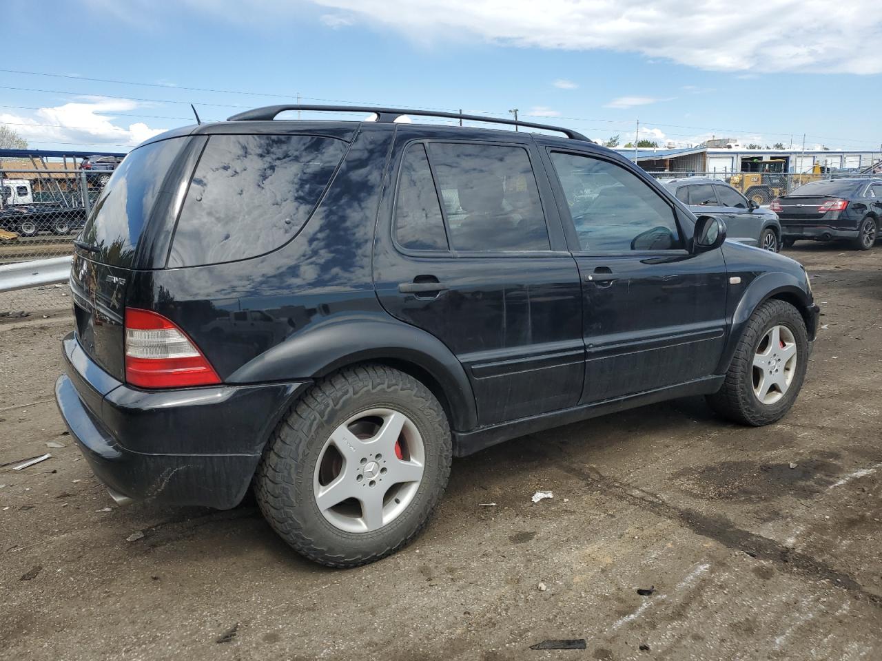 4JGAB74E6YA177246 2000 Mercedes-Benz Ml 55