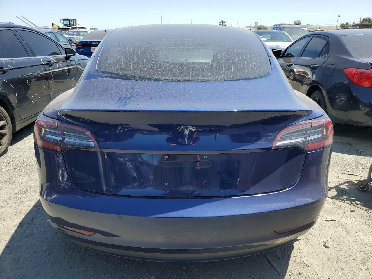 2018 Tesla Model 3 vin: 5YJ3E1EA4JF076443
