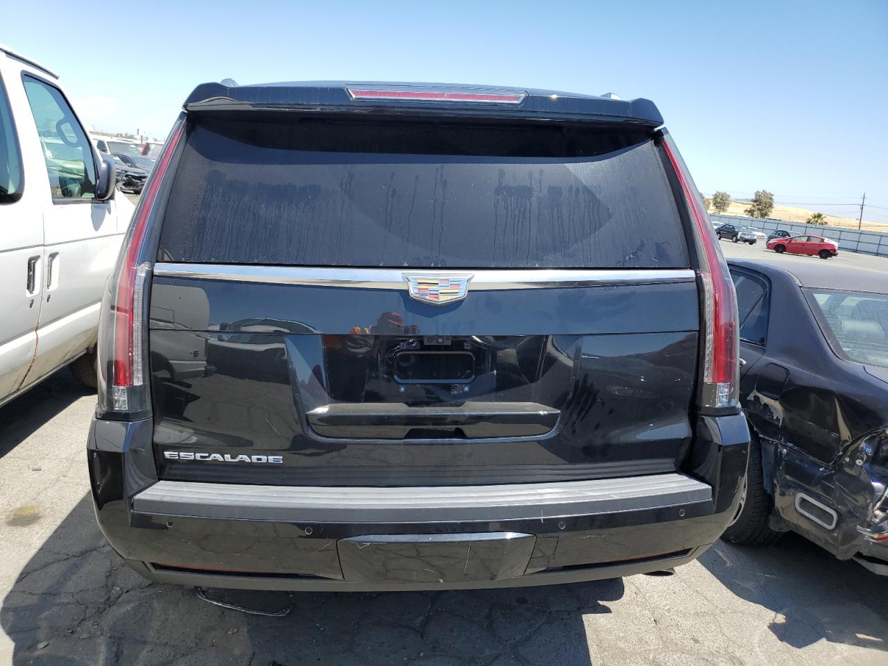 1GYS4DKJ8HR243244 2017 Cadillac Escalade Platinum