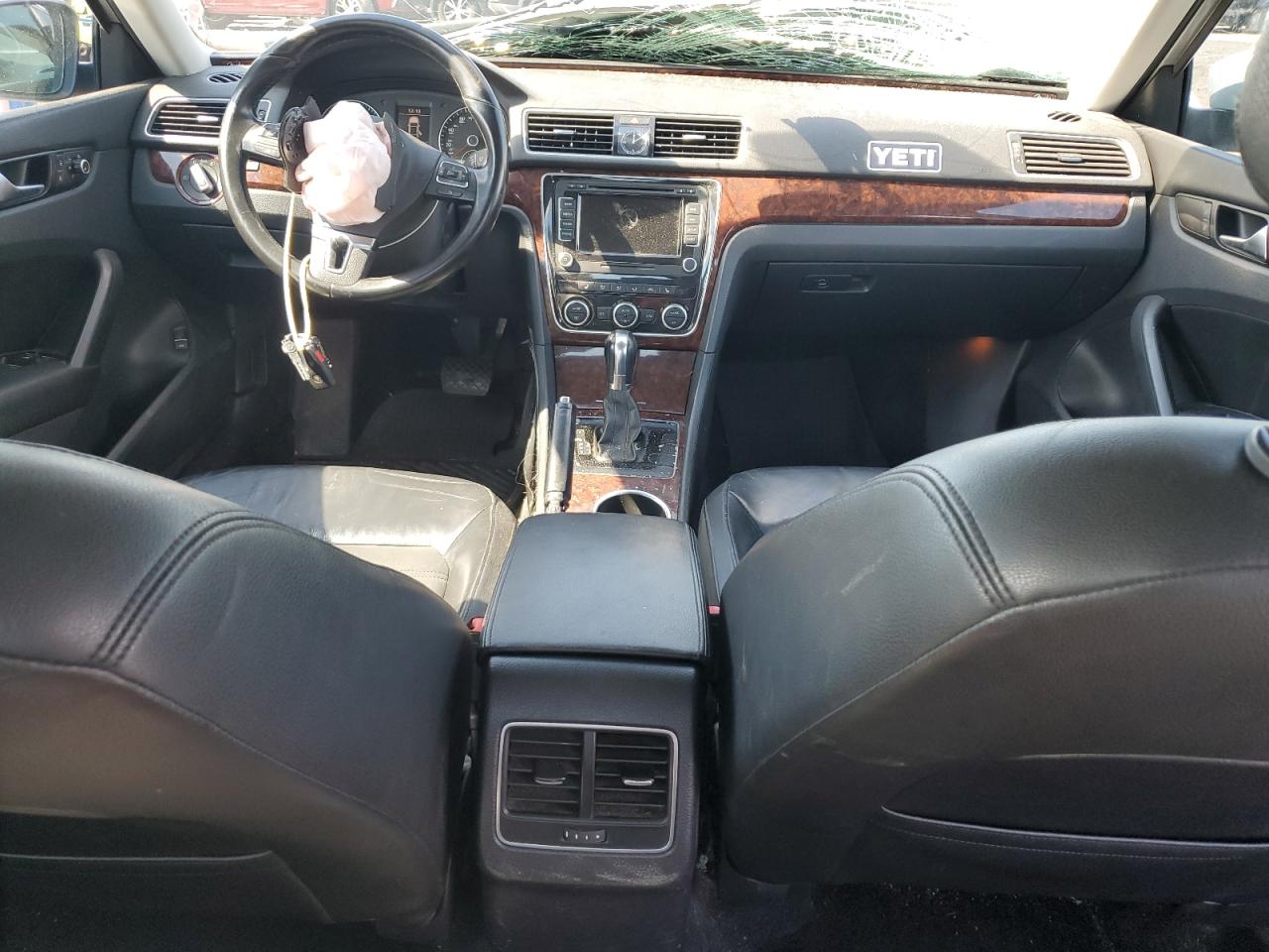 1VWCP7A35DC057211 2013 Volkswagen Passat Sel