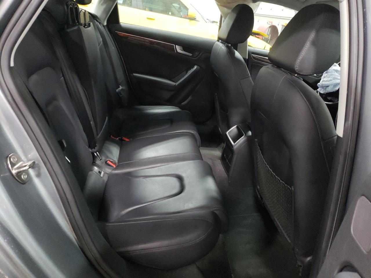 WAUBFAFL5AN054667 2010 Audi A4 Premium