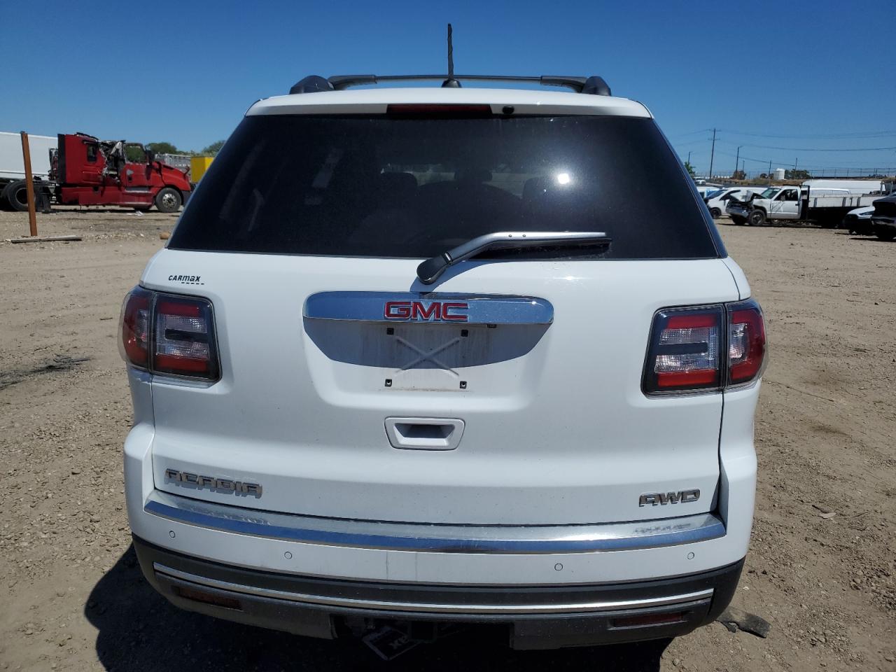 1GKKVPKD8GJ320310 2016 GMC Acadia Sle