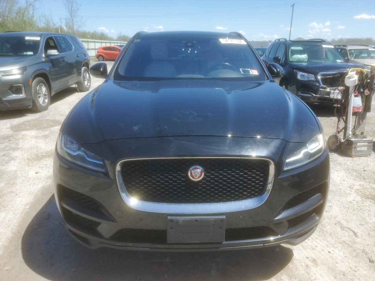 2017 Jaguar F-Pace Prestige vin: SADCK2BN8HA094733