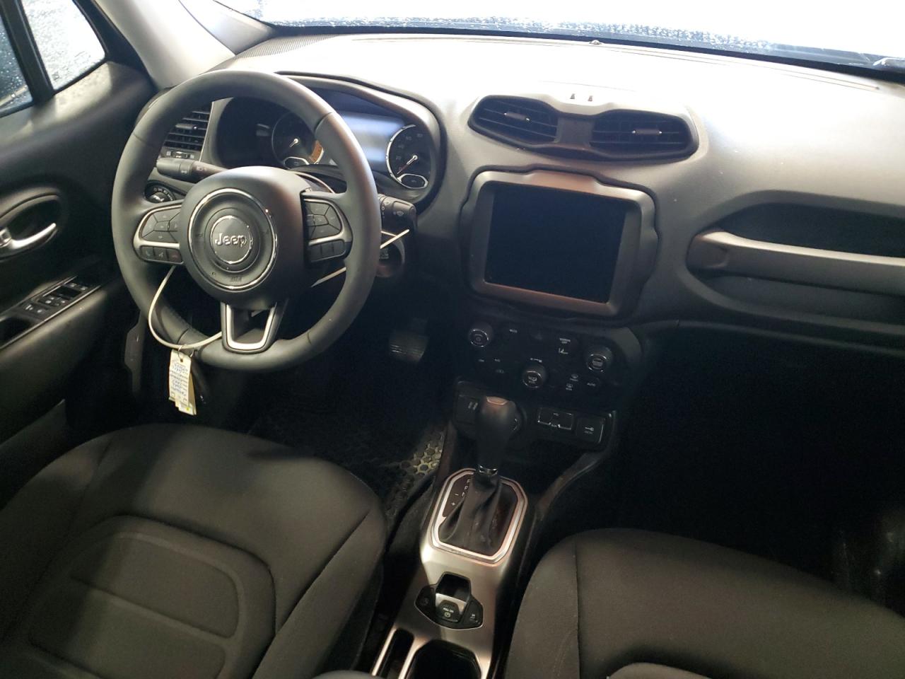 ZACNJDB13NPN49058 2022 Jeep Renegade Latitude