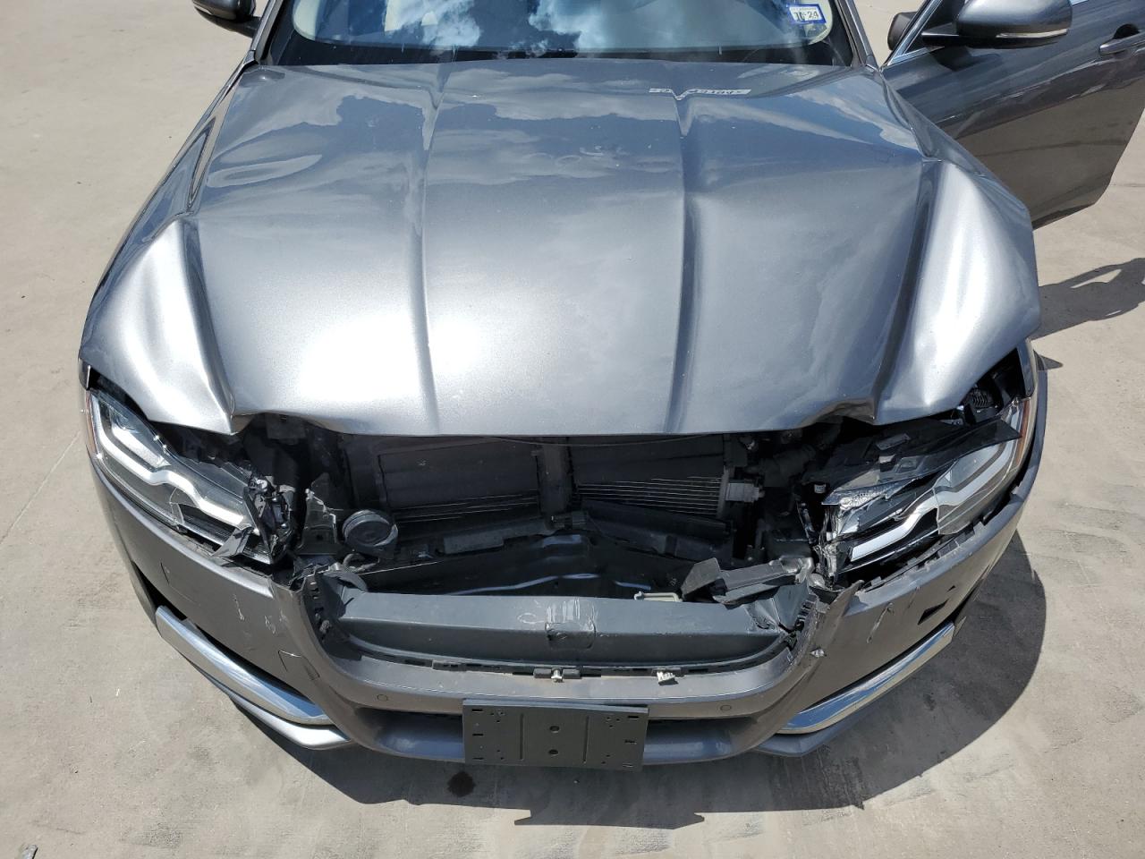 SAJBJ4BV6HCY43086 2017 Jaguar Xf Premium