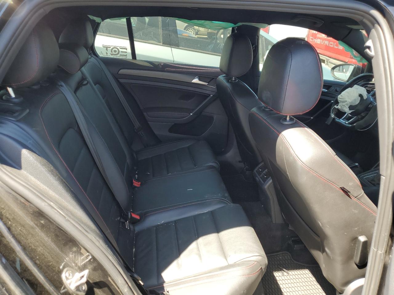 3VW447AU6JM297495 2018 Volkswagen Gti S/Se