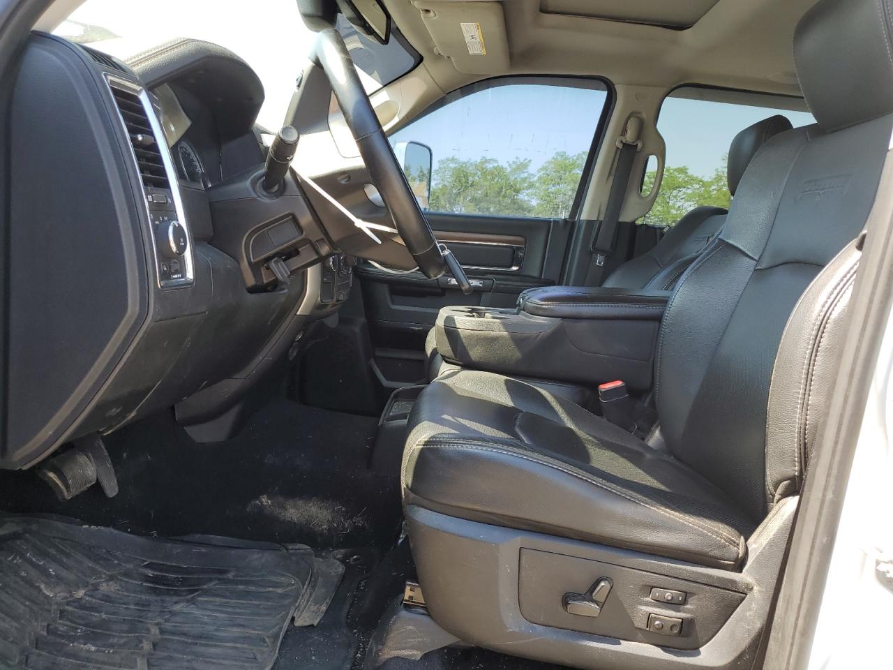 3C63R3MJ8FG610148 2015 Ram 3500 Laramie