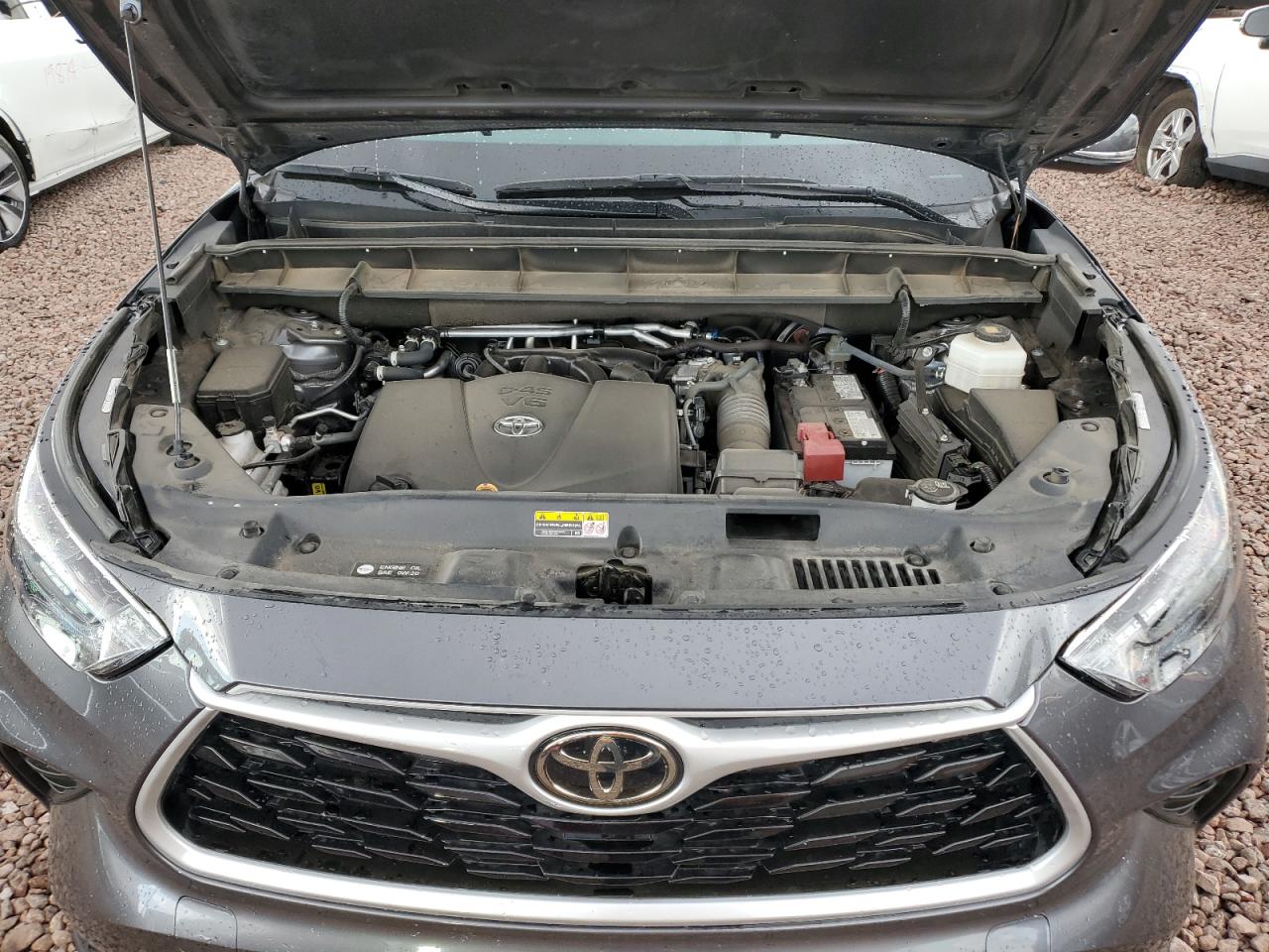 5TDBZRBH4NS198639 2022 Toyota Highlander L