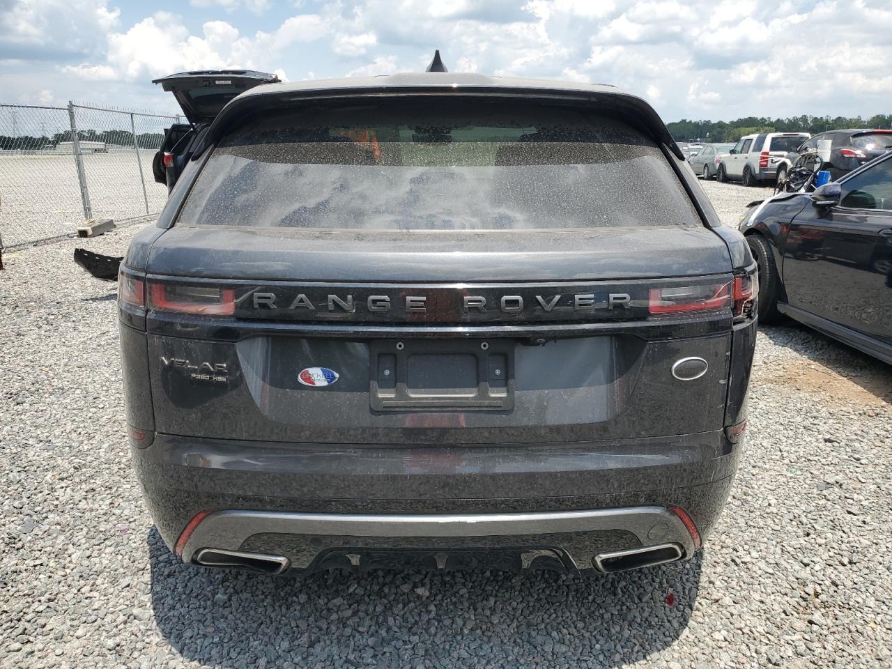 SALYM2RV0JA733008 2018 Land Rover Range Rover Velar 1St Edition