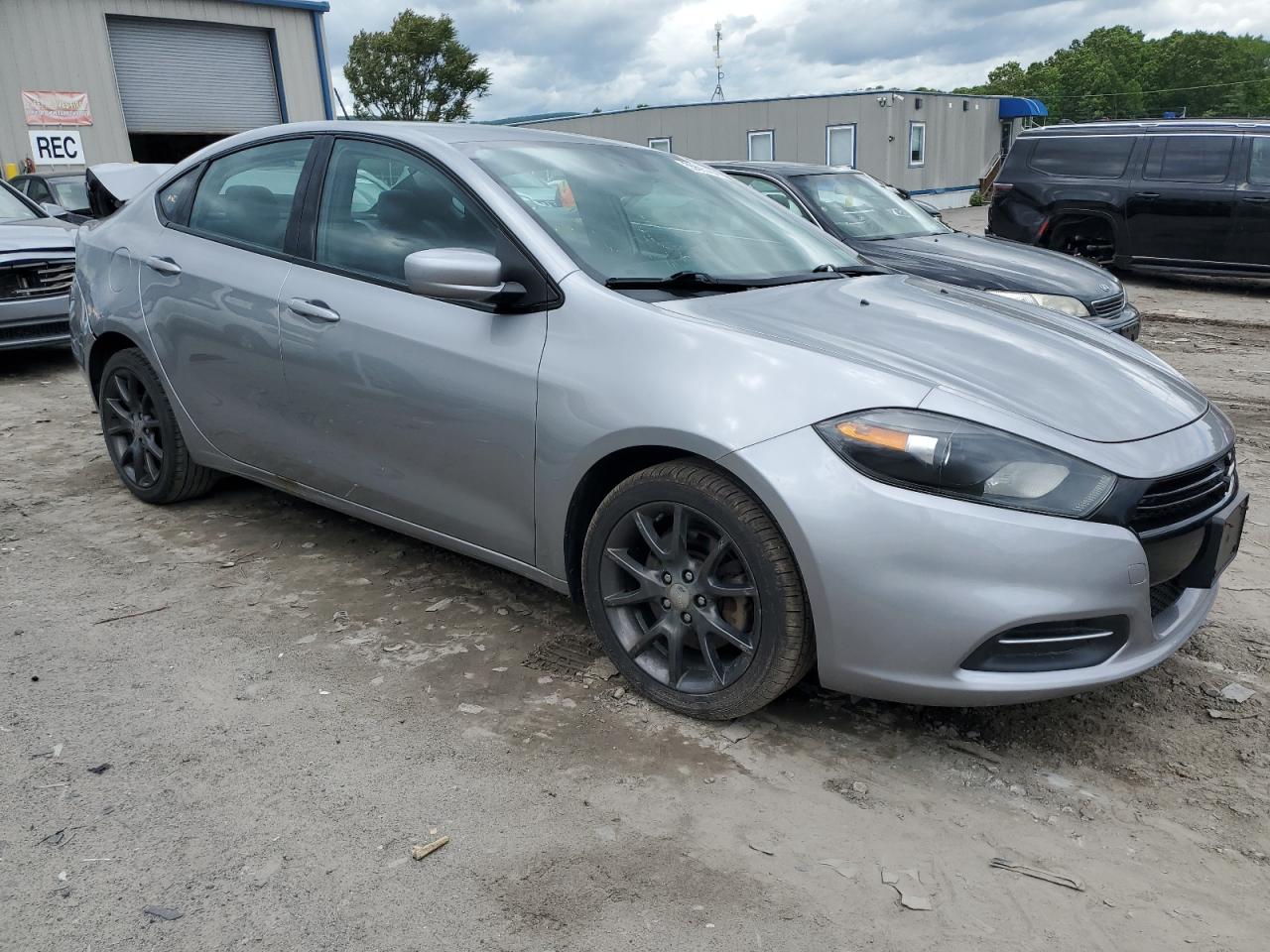 1C3CDFAA1FD390897 2015 Dodge Dart Se