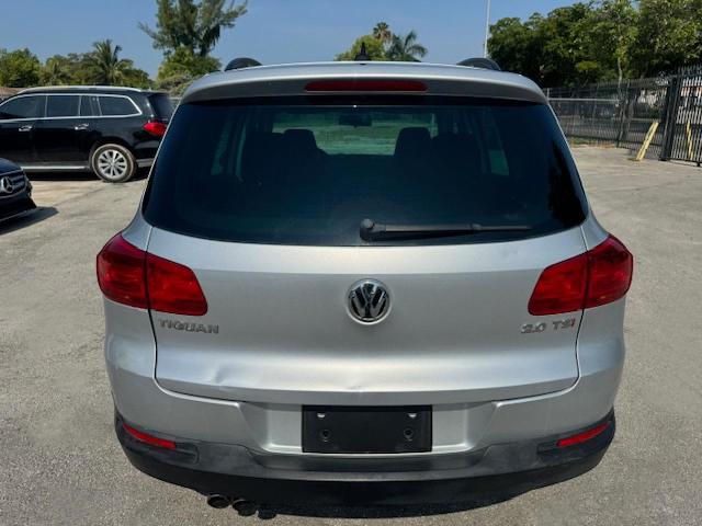 WVGAV7AX2FW591945 | 2015 Volkswagen tiguan s