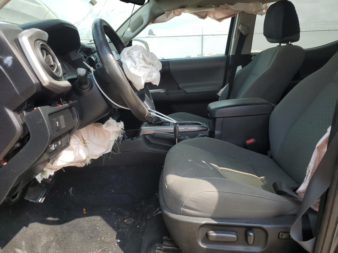 3TMCZ5AN4LM364823 2020 Toyota Tacoma Double Cab