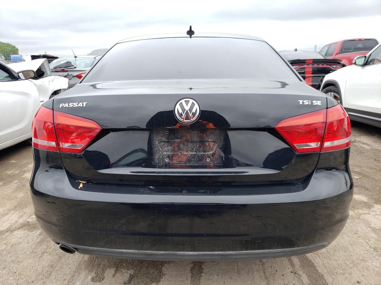 1VWBT7A31EC032640 2014 Volkswagen Passat Se