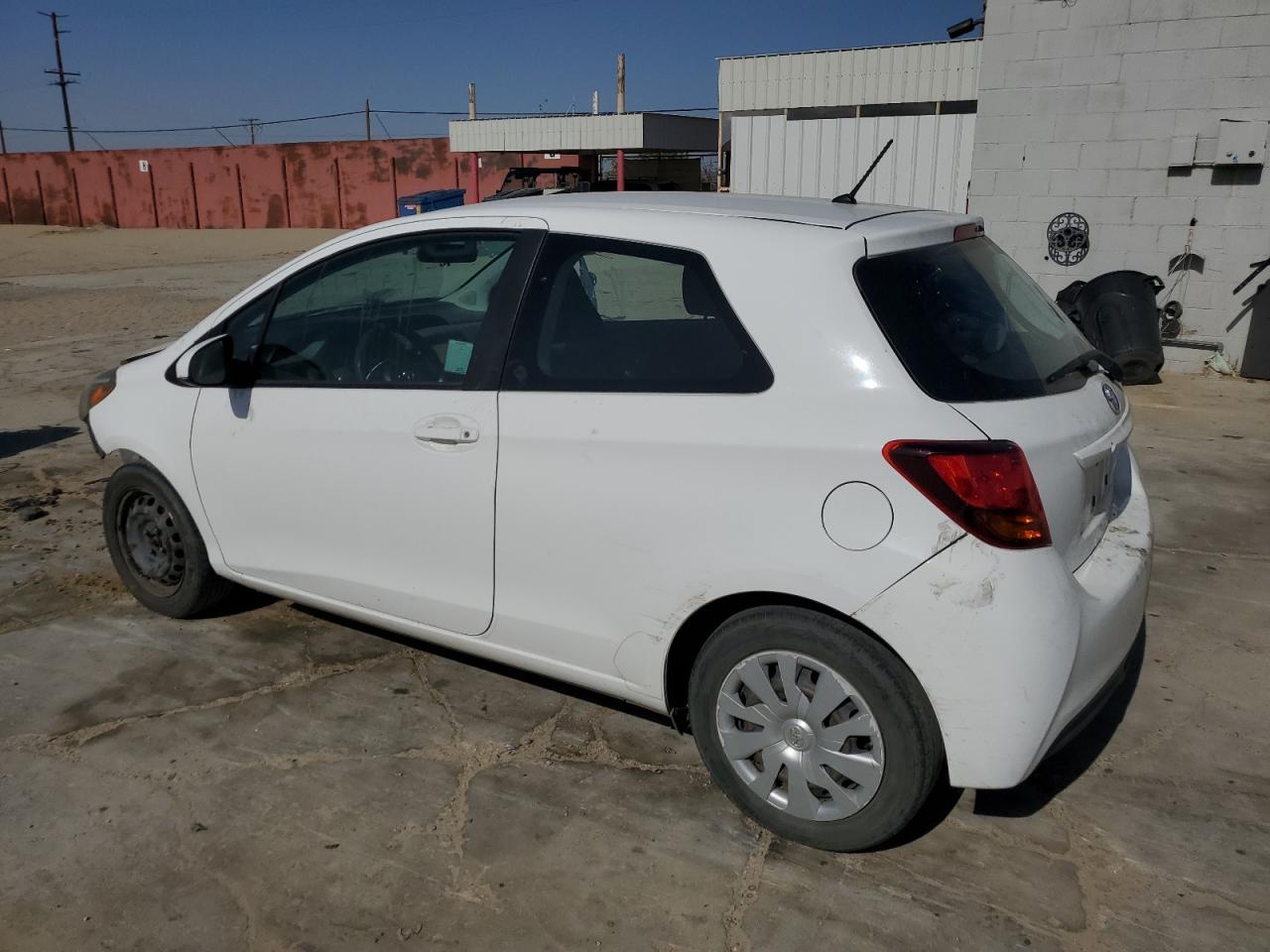 2015 Toyota Yaris vin: VNKJTUD37FA026693