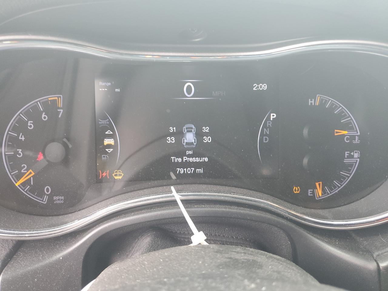 1C4RJEAG0JC512127 2018 Jeep Grand Cherokee Laredo