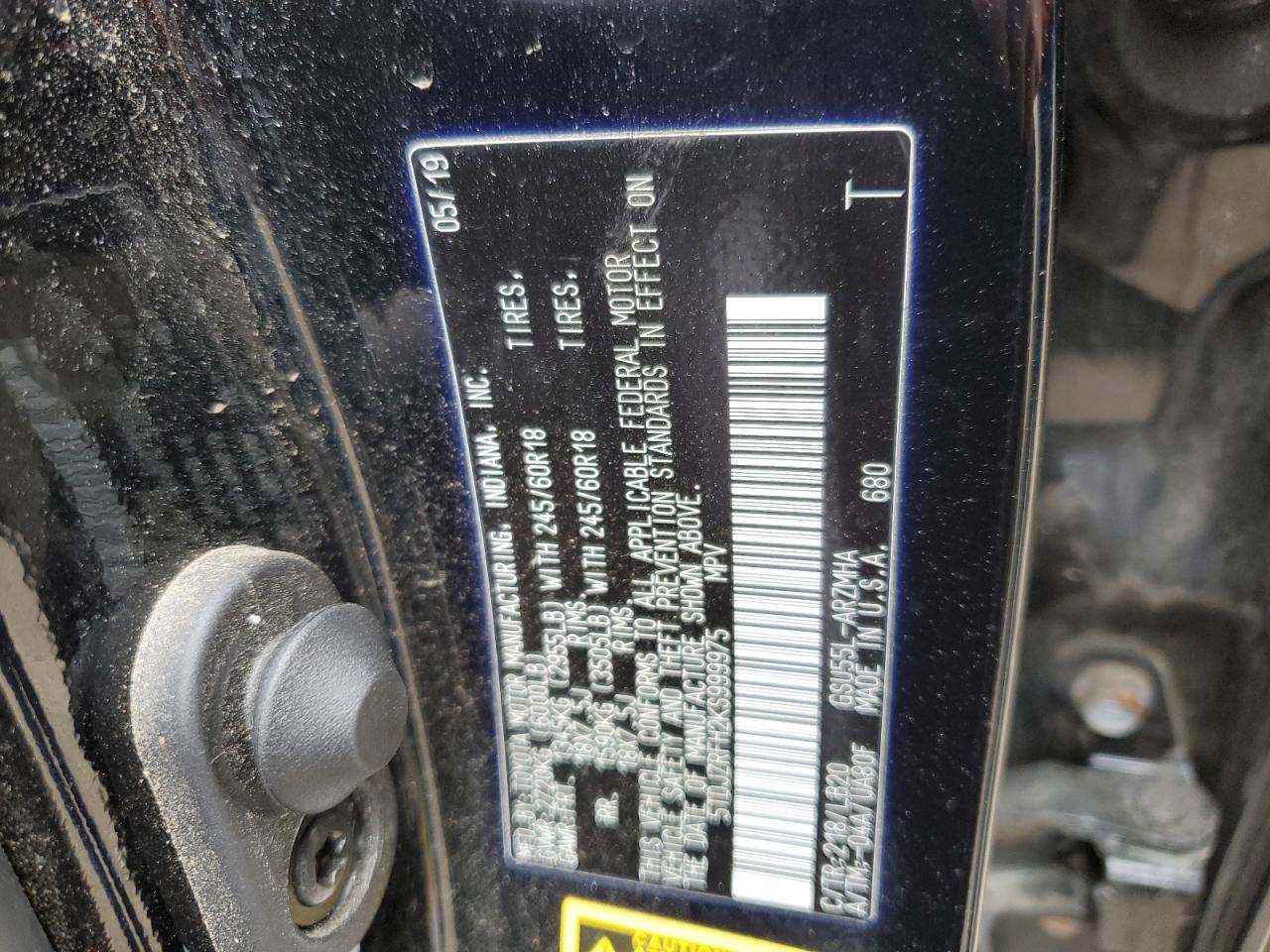 5TDJZRFH2KS999975 2019 Toyota Highlander Se