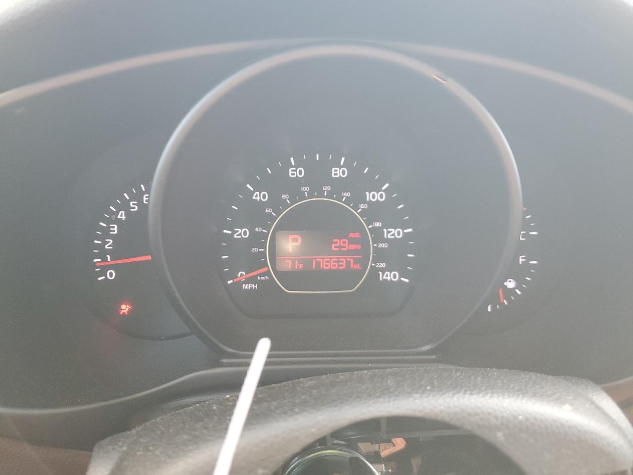 KNDJP3A50G7306385 2016 Kia Soul +