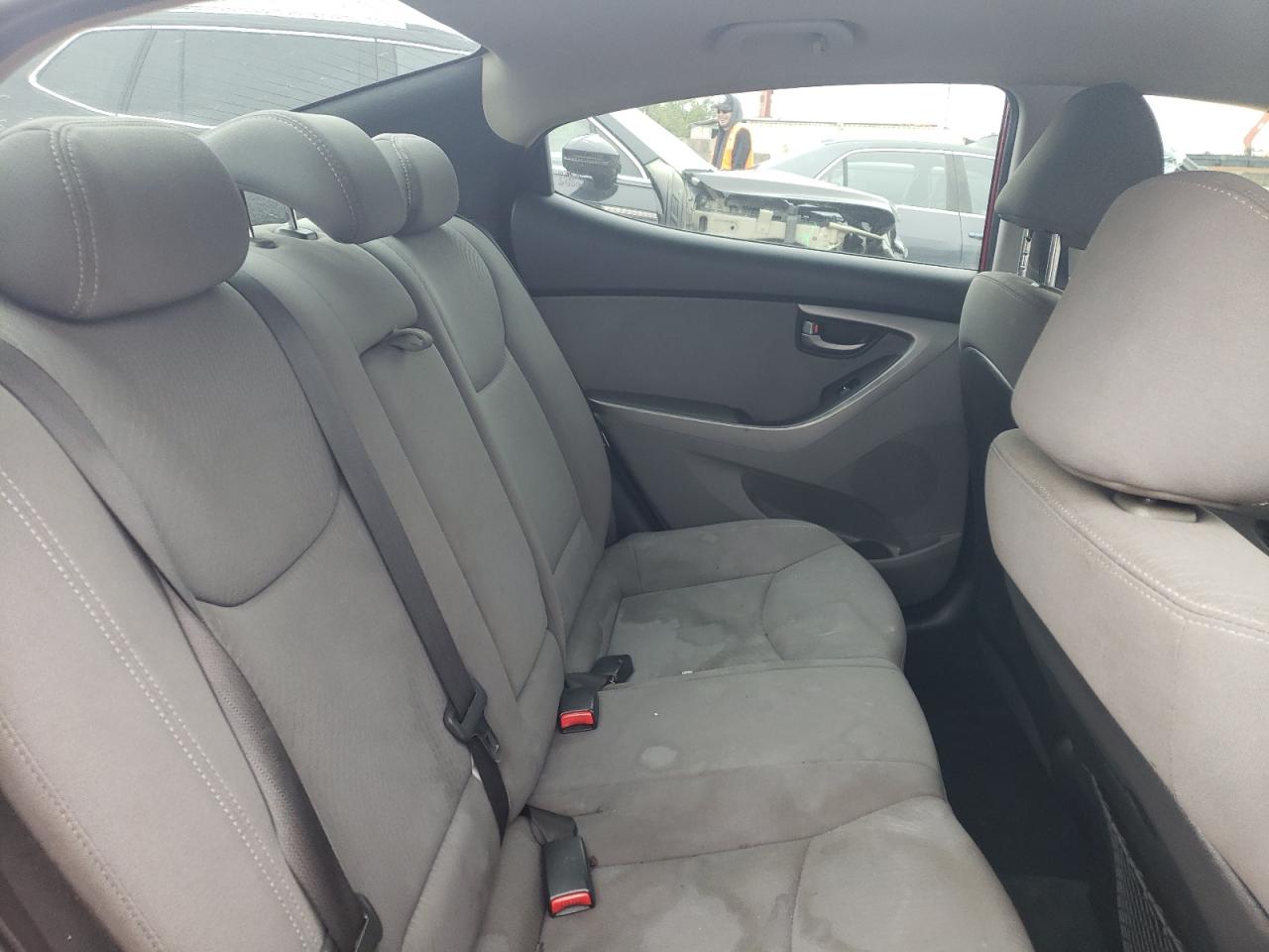 KMHDH4AE2FU251031 2015 Hyundai Elantra Se