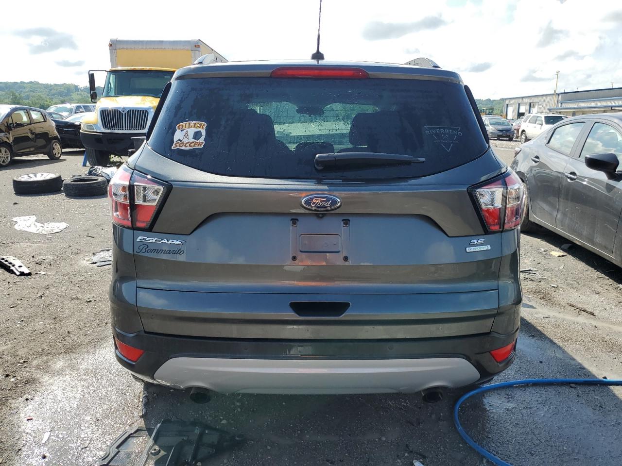 1FMCU0GD4HUC66020 2017 Ford Escape Se