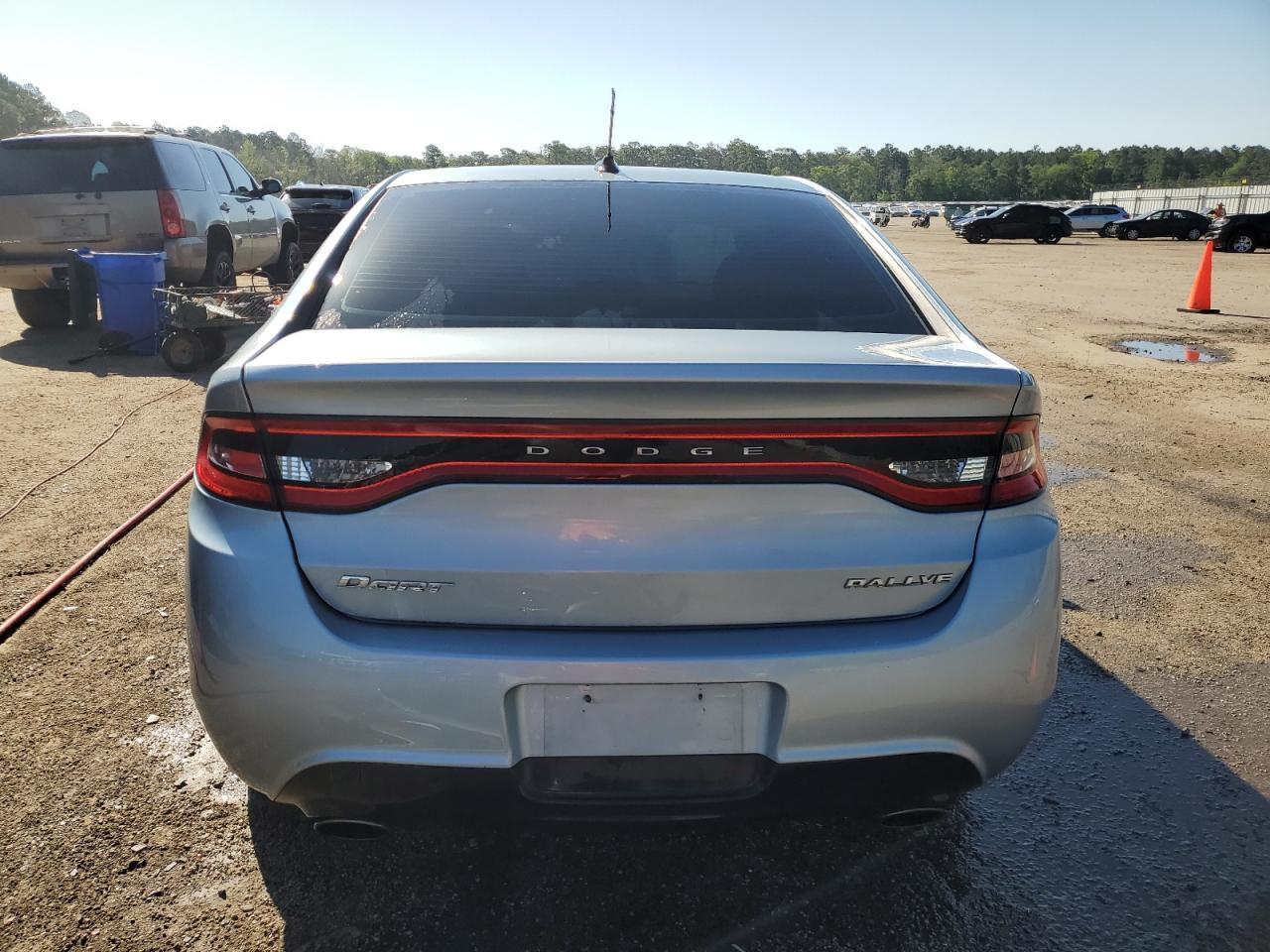1C3CDFBA8DD295426 2013 Dodge Dart Sxt