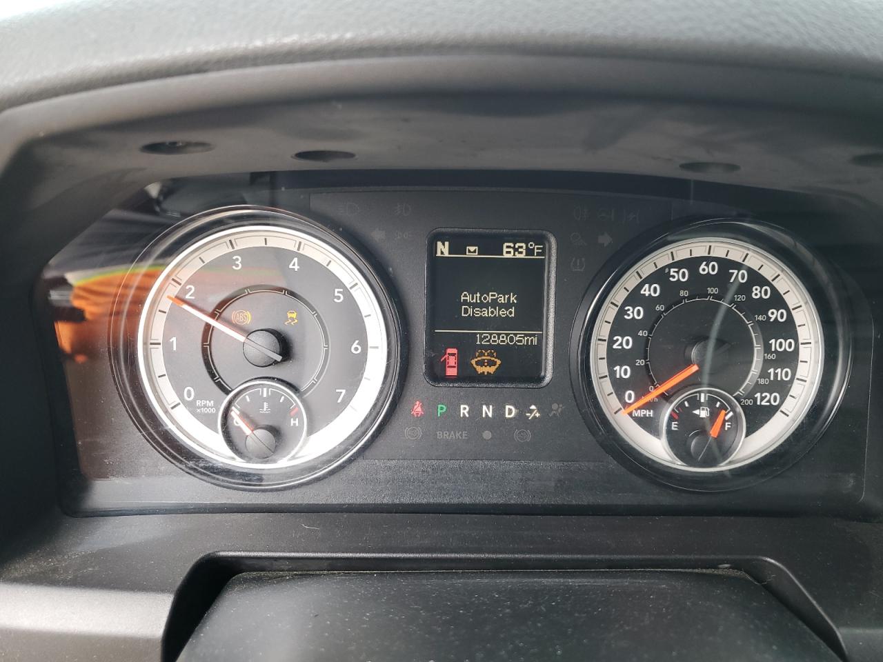 1C6RR7FT1JS153216 2018 Ram 1500 St