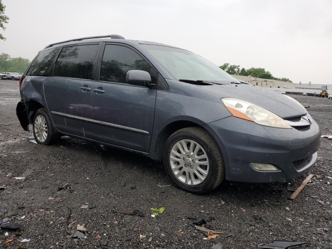 5TDBK22CX8S009254 2008 Toyota Sienna Xle