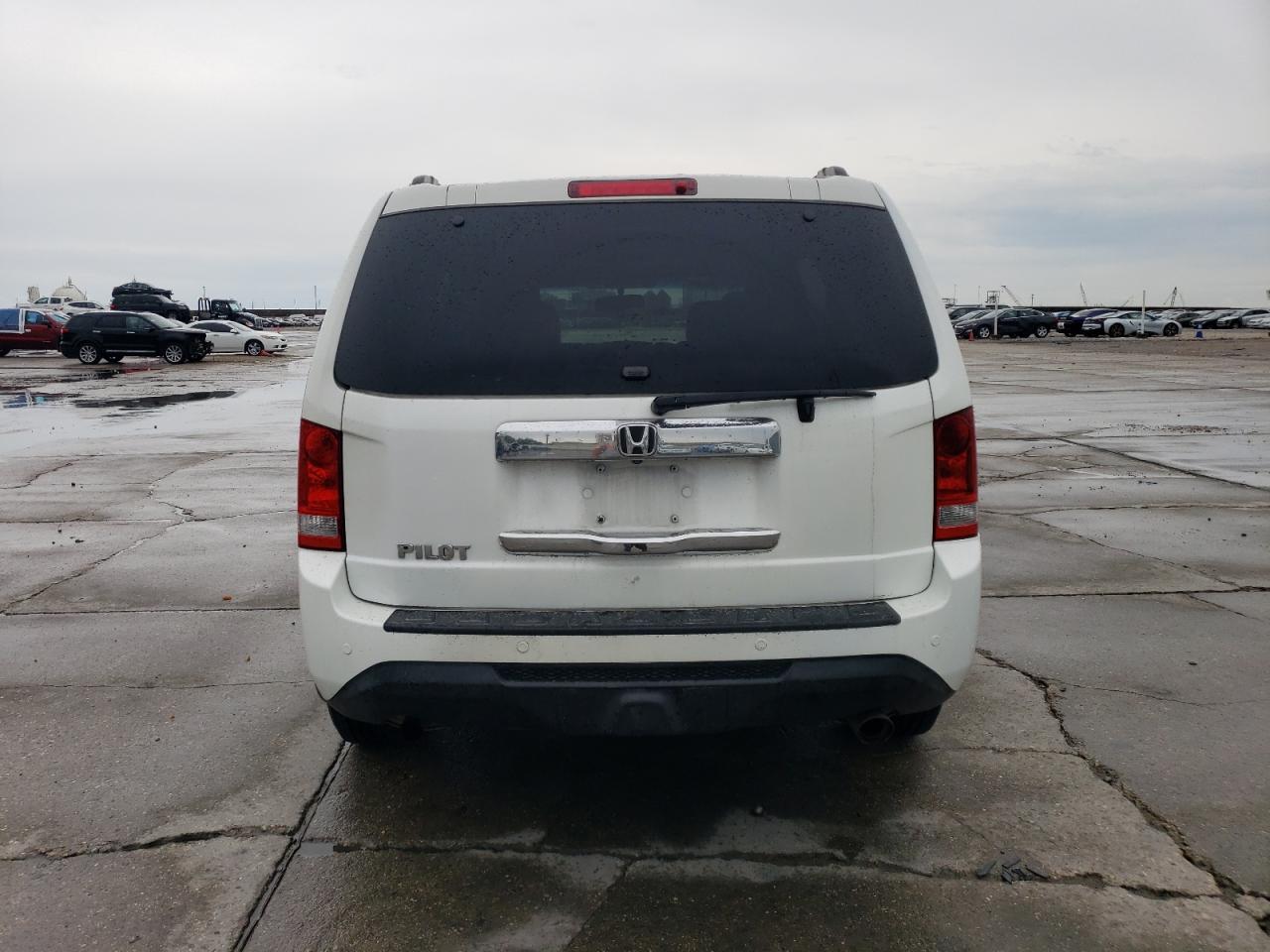 5FNYF3H94FB020333 2015 Honda Pilot Touring