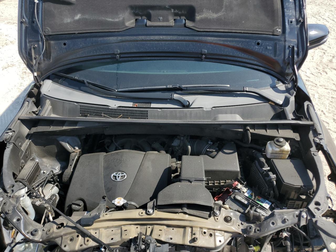 5TDKZRFH8KS570988 2019 Toyota Highlander Se