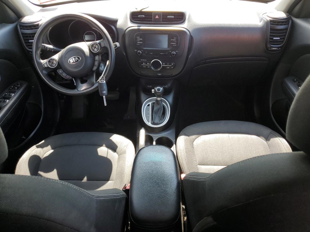 KNDJP3A51H7450299 2017 Kia Soul +