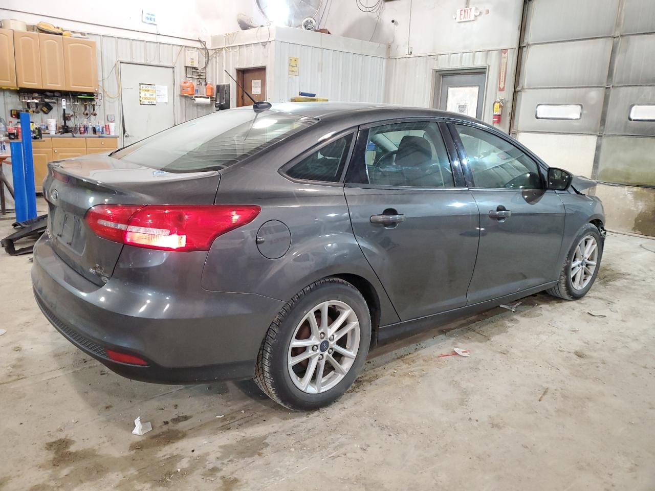 1FADP3F28JL235095 2018 Ford Focus Se