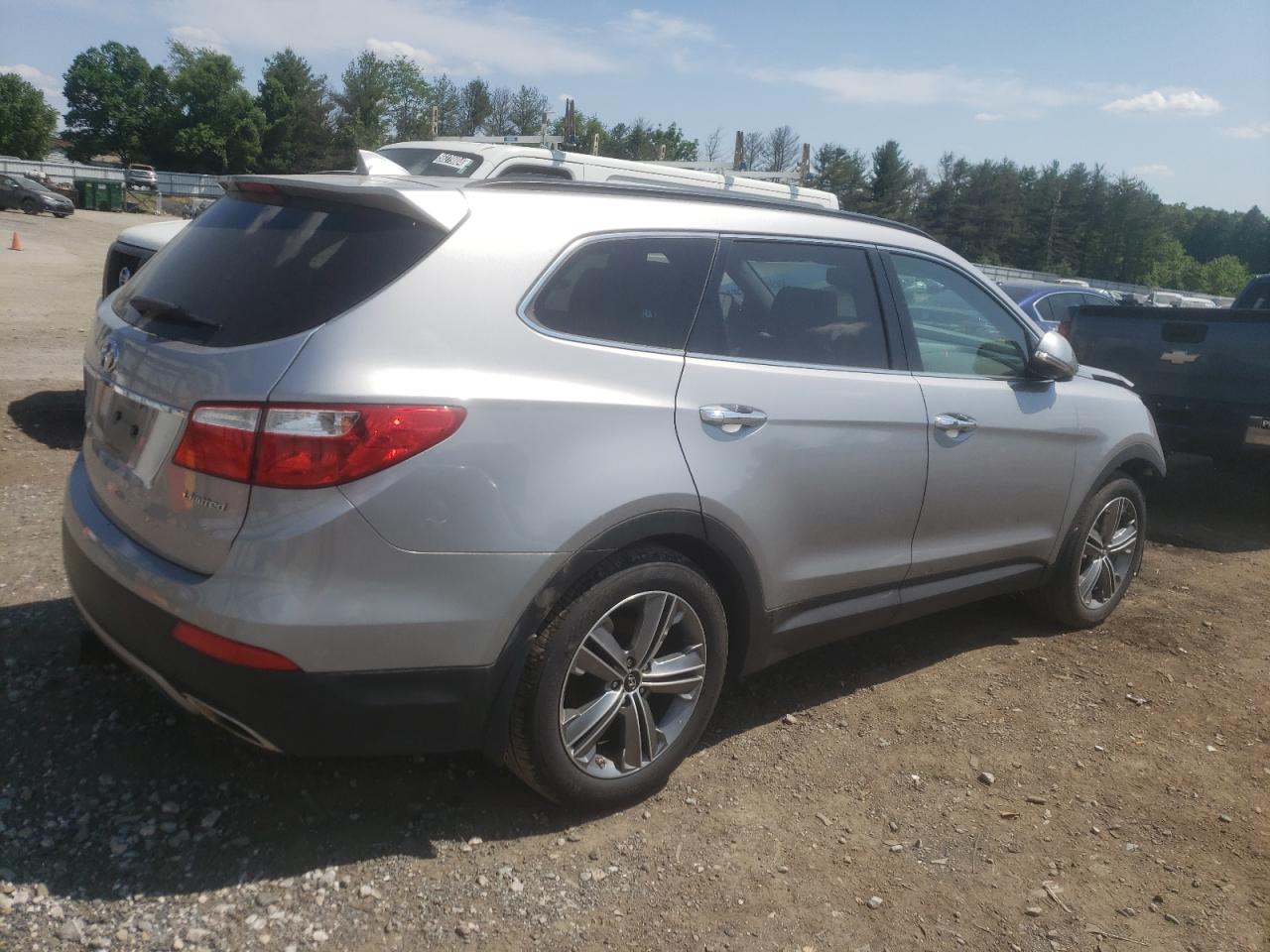 KM8SN4HFXGU135902 2016 Hyundai Santa Fe Se