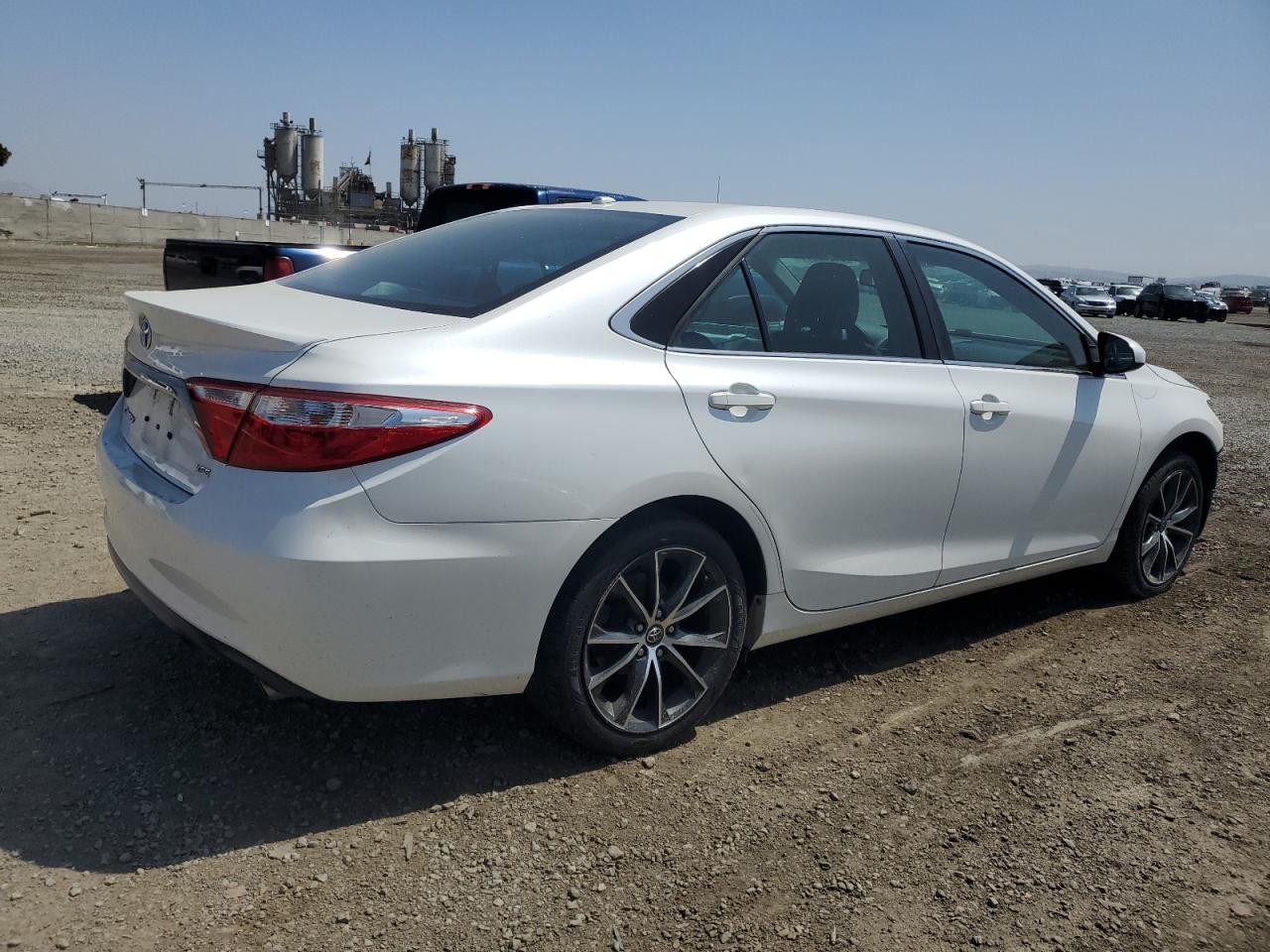 4T1BF1FKXHU621574 2017 Toyota Camry Le