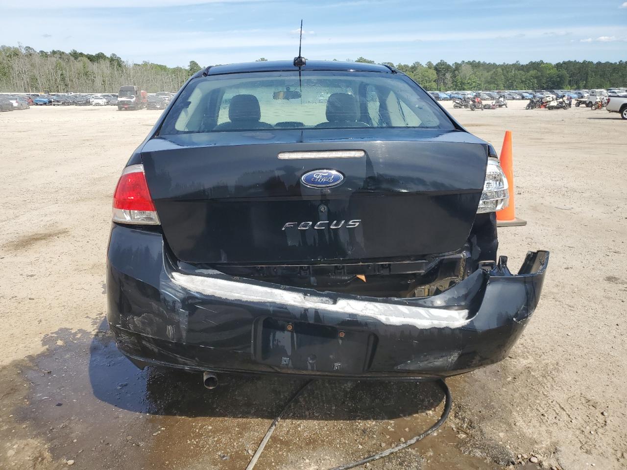 1FAHP32N28W177057 2008 Ford Focus S/Se